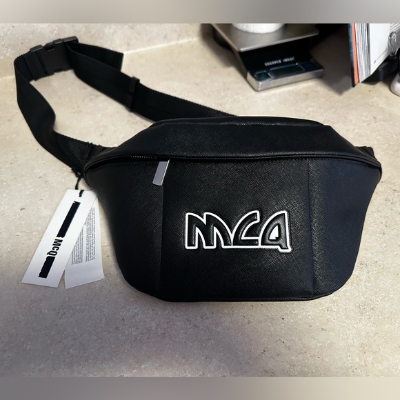 Alexander McQueen MCQ Leather Bumbag - Picture 1 of 4